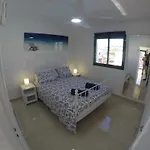 Cozy With Pool View Apartamento