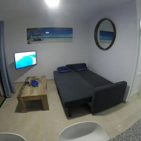 Διαμέρισμα Cozy With Pool View *