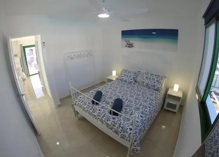 Apartment Cozy With Pool View