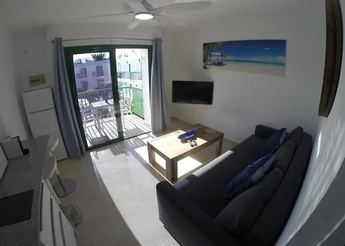 Cozy With Pool View